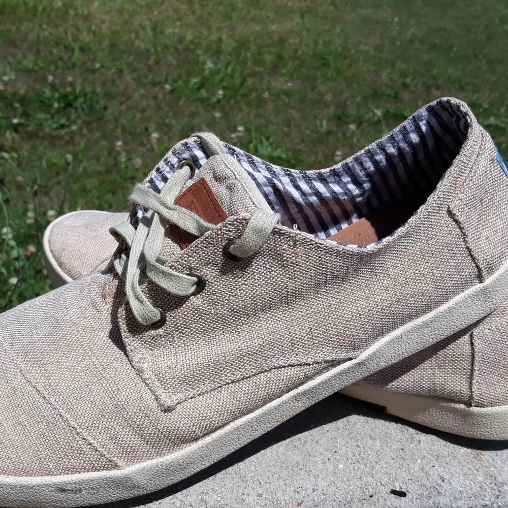 Men's Tom's